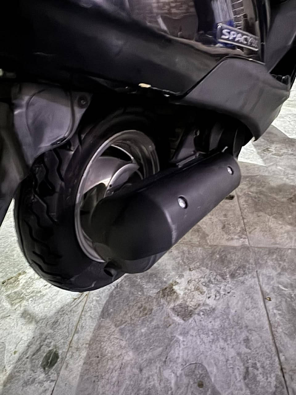 سلام عليكم دراجة رمبه سبيسي ياباني نكرى سلف + هندر دراجة مكفولة من ناحيت نضافة مكاني كوت السعر800 وبيهة مجال
***********
‏‪
