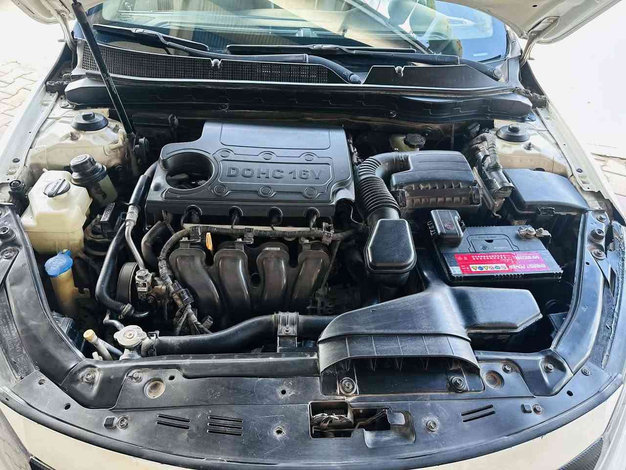 السلام عليكم كيا اوبتيما خليجي كفاله عامه موديل ١٢ فوَووول ماعدا الجلد مكينه ٢٠٠٠ رقم بغداد بسمي دولي سنويه ل ٣١ مكاني بالديوانيه سعره ١٢٩ السونار مرفق مع الصور 
***********
