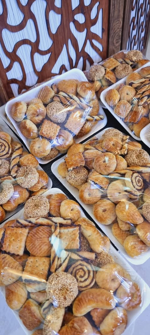 لا تعيّد بدون كليجتنا 🥰
كليجة تفتح النفس وتزين جمعة العيد
مشكّلة بين الجوز الطيب، والتمر الأصيل، والحلقوم الطري، والمبروش اللذيذ، ولمسة سمسم تشهّي العين قبل اللسان. لا تفوّتون الطعم الأصلي بنكهة ولاياتنا🥰 
اطلب الآن وخلي ريحة العيد تعبي المكان 

كيلو كليجة مشكل  : 10الف
ماعون نص كيلو كليجه: 5الف 
كيلو جوز :12الف
ماعون نص كيلو جوز : 6الف 

 ماعليكم سوى الاتصال بالارقام :📞
الواتساب: 
***********
 +9647714153068

يوجد توصيل 
ام الجدايل  : الف
التاجيات-العلوة - ركية وفاضل ابو عضام :3الف
العنوان : التاجي - ام الجدايل - قرب اسواق المختار
