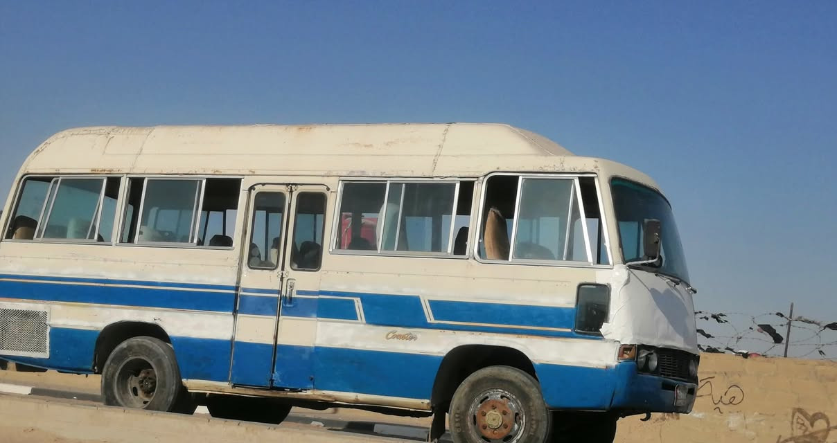 كوستر 82  رقم ابيض ألماني بغداد كير محرك خير من الله ورك جديد بريك كله جديد سعر 4500 بيه مجال العنوان البصره الزبير ***********
