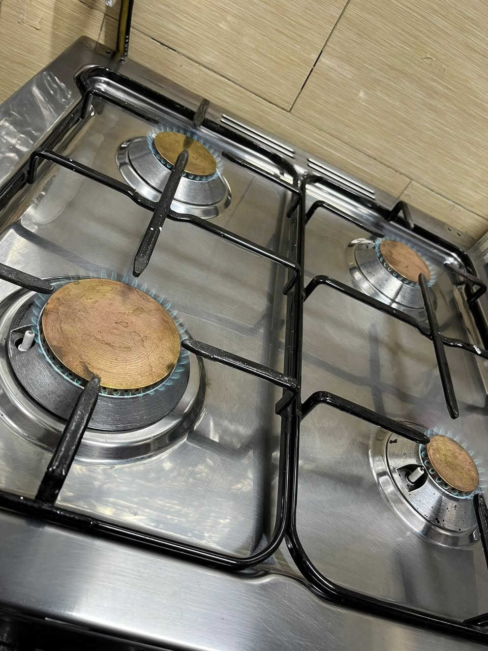 السلام عليكم 🫡 
عندي هذا الطباخ واريد ابيعه وما مستعمله هواي جديد ونضيف وايشي مابي وشغال ومكاني بغداد بلديات سعره 125


**إذا كنت صاحب هذا الإعلان وتريد حذفه لأي سبب، رجاءا أرسل رسالة إلى الدعم الفني**