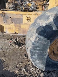 تخم تاير حجم 85 ياباني 23/25 07810199115.    ‏‪0771 474 3878‬‏