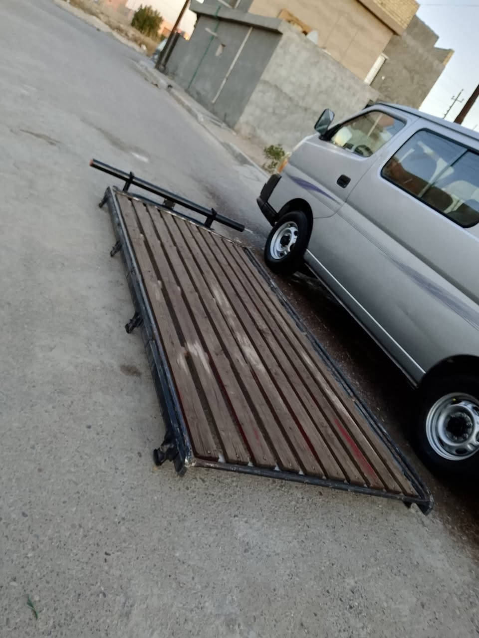 السلام عليكم سيبايه جف ودرع شمالي مال نيسان ناصيه  للبيع نضيفات حيل السعر 225 وبيهن مجال مكاني بغداد المحموديه
***********
***********
