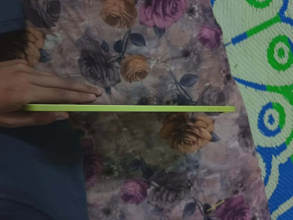 سلام عليكم ايباد ١١ A16ايباد نضيف ٩٩ بل ميه مال صار شهر من أخذته ٦٠٠ أو بي مجالّ*********** واتساب فقط متواجد أو مراوس  أيفون ١٣
