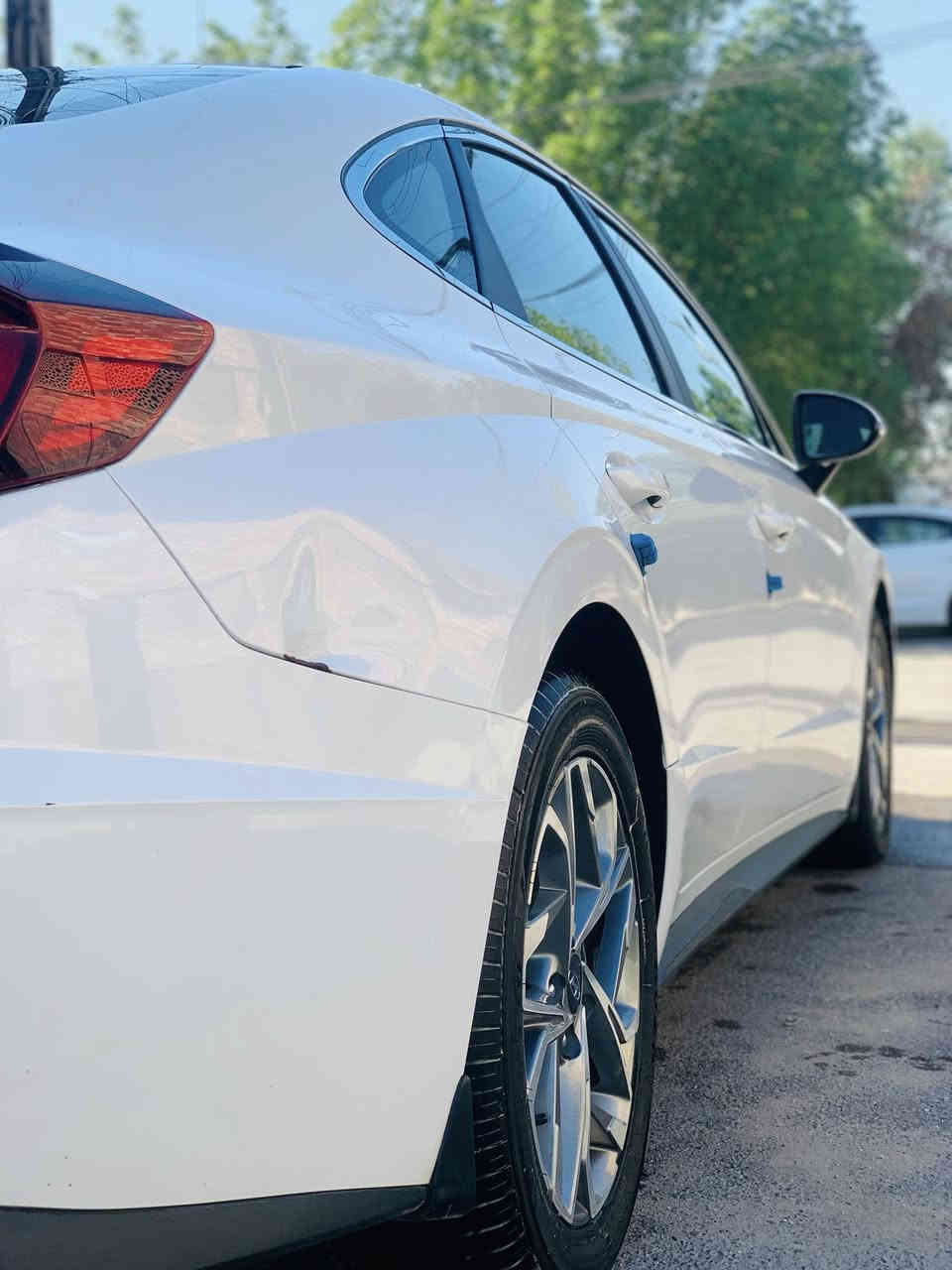 السلام عليكم 
سوناتا موديل ٢٠٢٠ خليجي محرك ٢٥٠٠ mpi السياره مكفوله ما عدا رصعه بالجاملغ الخلفي موضح بالصوره تبريد قطعتين 
السعر١٨٠ وبيه مجال 
الرقم : *********** 
بغداد - حي العامل
