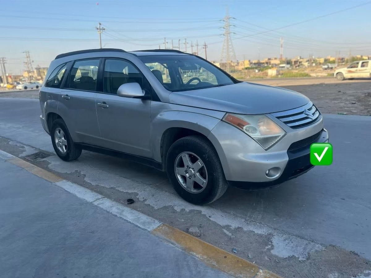 ساسوكي xl7  ٢٠٠٧ياباني عائلية ٧ راكب سعر مناسب
ساسوكي xl7  ٢٠٠٧ 

رقم بغداد 
سته سلندر سبعة راكب

مكينه كير كفاله تبريد ثلج 

سيارة بدون دواخل
بيها جاملغ امامي صبغ 
وكلير باب سايق فقط كلير رش توحيد لون 

السعر ٦٨ وبيها مجال بسيط 
شراي اتصل ماتعجبك انشالله تلكه احسن منها 

مكاني واسط كوت مركز المدينة 

***********
