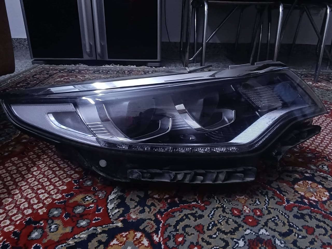 السلام عليكم 
مازده زينون كيا اوبتما 2020 عكس السايق شغاله 100% بدون اي رمشه من الد النهاري للاشاره للعدسات عالي ناصي 
التفيده و يريد يشتريها يتواصل وياي 
مكان المنصور 
***********
