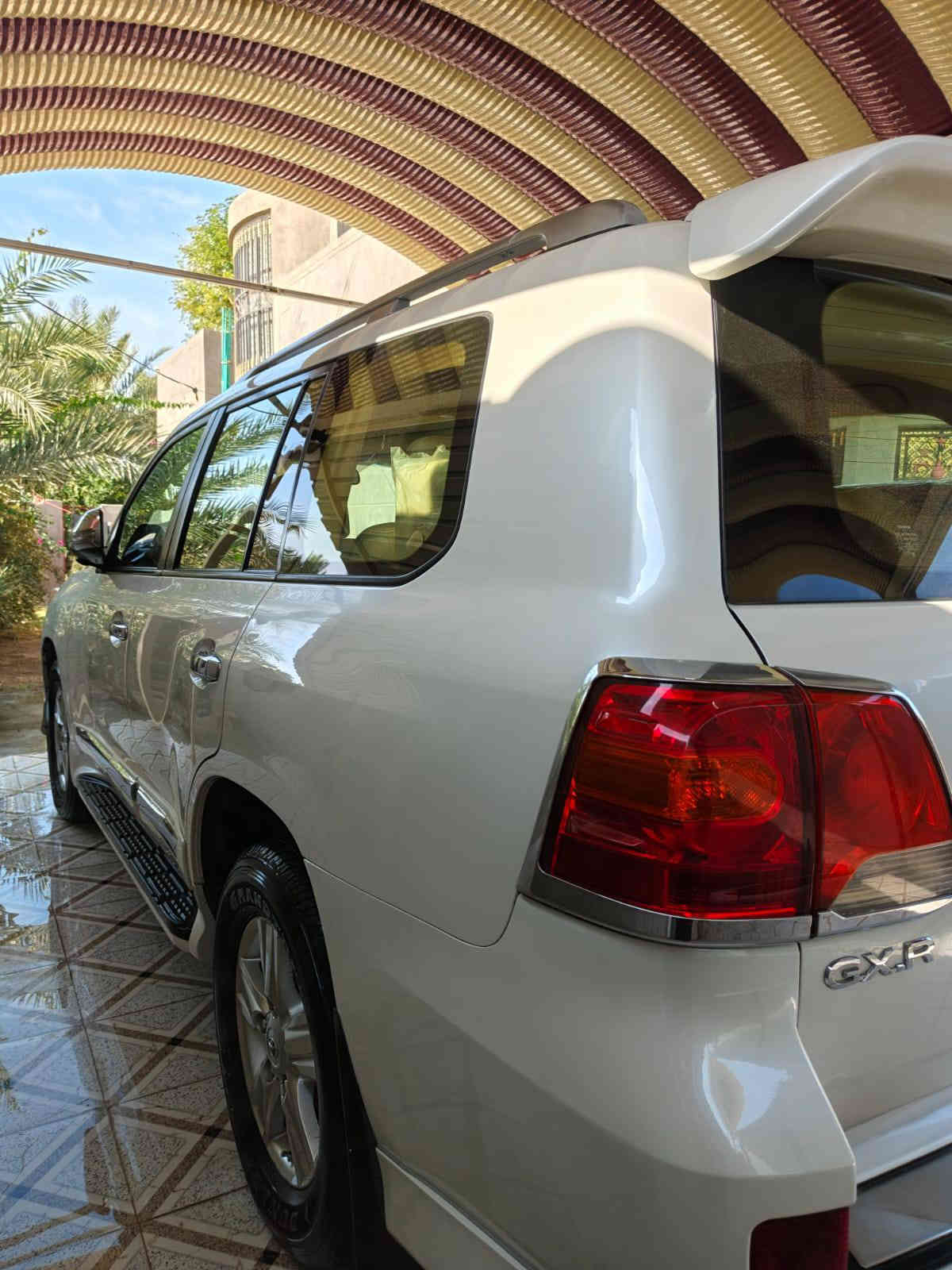 السلام عليكم
🔴لاندكروزر 2013 بريم اصل 

‏LAND CRUISER PRIME 2013🔴

🔴 السعر مذكور بالأسفل

🔴السيارة فول مواصفات 1/1

🔴 السيارة ماشيه 120,000 حقيقي

🔴 صدر امامي جديد والخلفي جديد 

🔴بصمة تشغيل 

🔴 بصمة ابواب وصندوگ يعني 5 بصمات

 🔴تشغيل عن بعد 

🔴مري شفط

 🔴مري قلاب

🔴 رادار أمامي

🔴 لايتات زينون

🔴 ٣ قطع تبريد

🔴 دوسات ليزري ازرق

 🔴 اشاير ترحيب 

🔴 الجام والبانوراما يغلق مع القفل

 🔴سلايد روف (بانوراما) 

 🔴كشنات جلد بيجي

🔴ايرباك 8

 🔴زراكات لايت 

🔴كشن كهرباء

🔴كامرة خلفية

 🔴حساسات امامية

 🔴حساسات خلفية 

 🔴ثلاجة

 🔴طفاية

🔴محرك V6

🔴فول تحكم ستيرن جهتين

🔴 رقم سليمانيه ــ مميز 63 65 
🔴سنويه لل 31 تريد وكاله تريد تحويل

🔴تخم تاير نضيف DUNLOP ياباني

🔴كير ومكينة  كله مكفول 

🔴السيارة مكفولة كفالة عامه

🔴 فقط بيه ٣ اماكن بارد اثر رصعة وحتى ما مبينات 

🔴 السعر 37,500 $ يعني375 ورقة وبيها مجال 

🔴 مكان،السياره،الديوانية 

🔴الرقم ***********
🔴الرقم ***********
