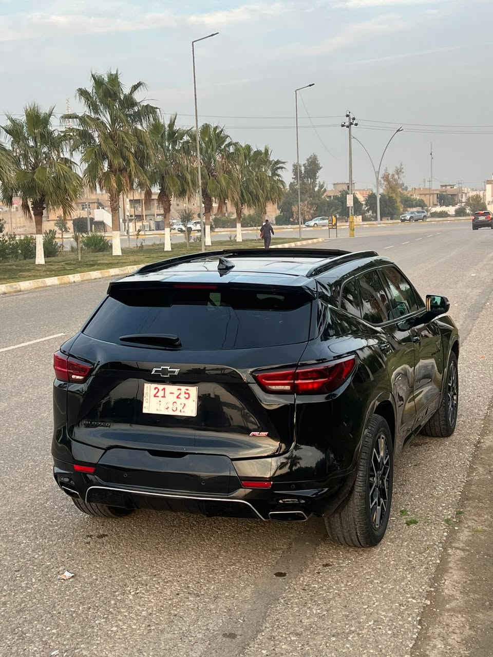 Chevrolet blazer 2023 RS
شوفليت بلايزر RS 
حجم محرك V6    3.6L
مواصفات RS فوول فول بانوراما بصمة تشغيل صندوق كهربائي كشنات جلد. وكشنات تدفئة وتبريد دشبول دجتال رادار امامي.  رادار جانبي.  رادار خلفي. تحذير من الاصطدام. شاشة كبير لمس كاميره وحساس خلفي وامامي وحجم ويل ٢١ انج  وبقية مواصفات معروفة 
حادث ٤ قطعه سطحي بدون دواخل   وايرباك استيرن وبرده ومسستم بلاد

سعر مناسب جداا   ١٥٨ ورقة 
كاتي تتسجل شمالي 
مكان سياره كركوك 
للاستفسار ***********
