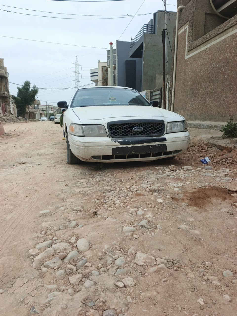 سلام عليكم من رخصة مدير الكروب فورت كتوري جاهز من كلشي محرك كير اكسن حلوه سياره سعر 38وبيه مجال علمت اني مكلف بل نشر بيع او مرواس سيار واصله الي هزه مرور وحط رقم جاهز مرقمه سياره رقم تلفون ***********
