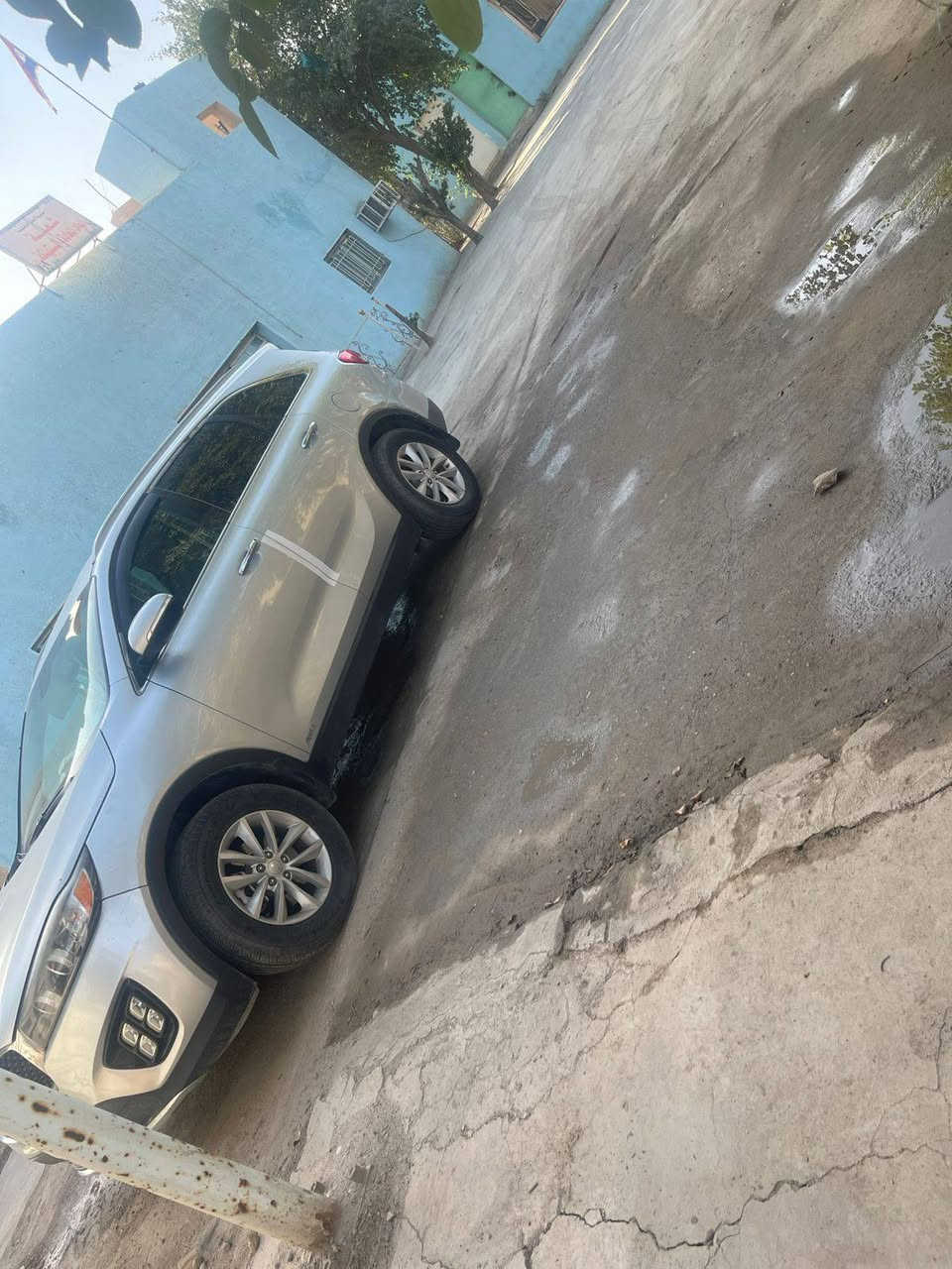 السلام عليكم ورحمه الله
سورنتو امريكي

موديل 2016

محرك 2400
فور ويل السياره
ضربتها فقط بنيد والباقي كفاله 

رقم ذي قار تحويل ثاني يوم

جاهزه السياره بدون اي نقص

السعر 158وبيها مجال 

***********
