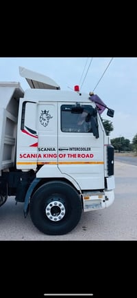 اسكانيا 143R • V8 500حصان • مجدده 2028