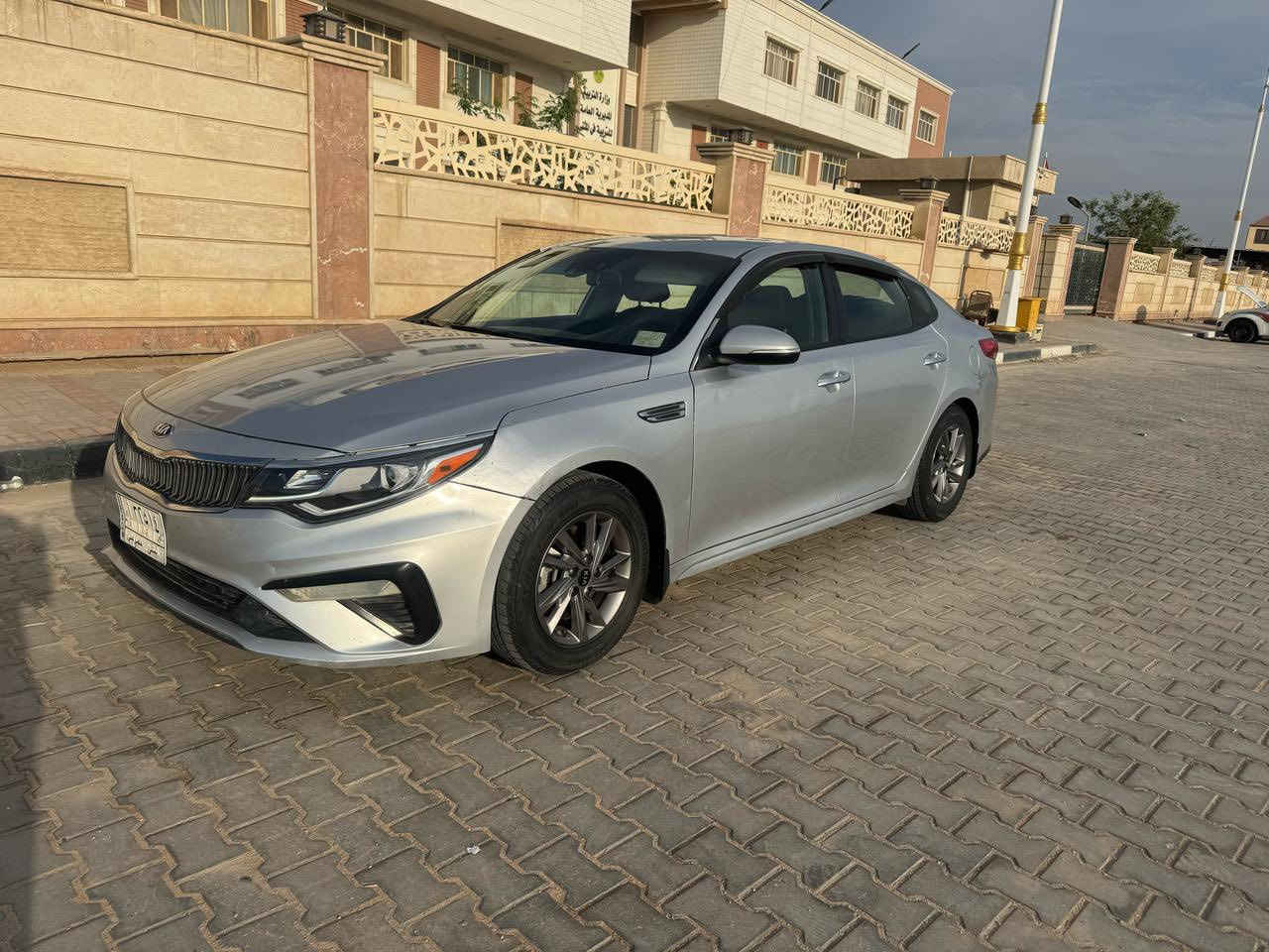 أوبتما 2020 للبيع فقط
مثنى معوقين بأسمنه 
باقيله اقل السنه وتصير حره
حادثه بنيد وتعديل بارد طرف الجاملغ ما عابر 
السياره جاهزه من كلشي 
مكانه السماوه 
سعره 144 وبيه مجال 
للأستفسار ***********
