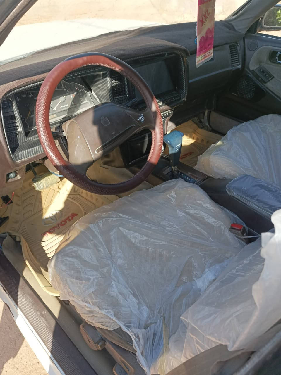 للبيع هرتوب موديل93 رقم كربلاء  مكفوله من لكص ونقل جثه سنويه، 26 مكان ديوانيه  قضاء غماس سعر ٤٦ وبيه مجال
 ***********
