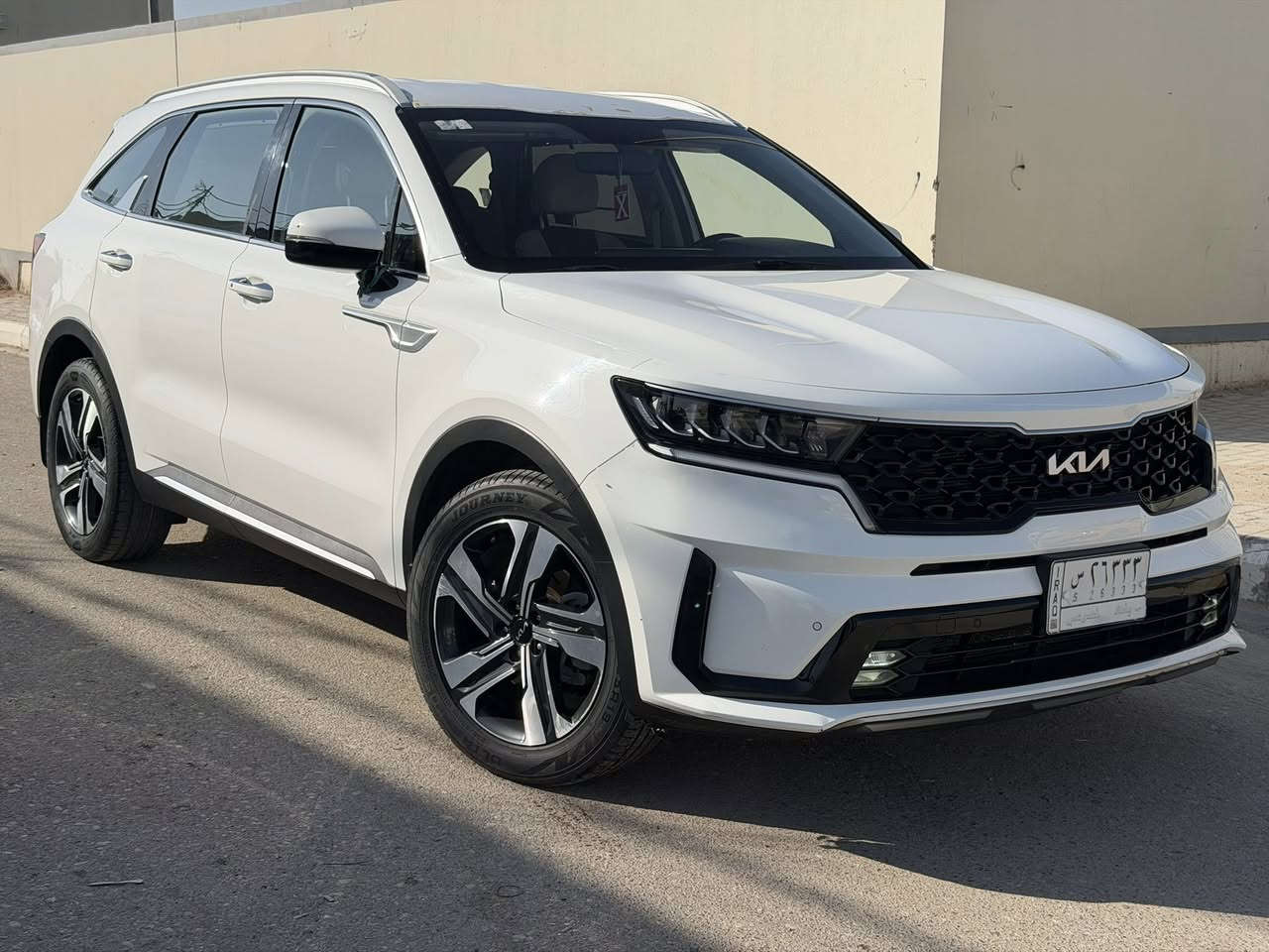 السلام عليكم سورنتو 2023 ماشيه 80 الف بيها كارت صبغ  بجاملغ الخلفي والباقي كفاله حداديه كير مكينه تبريد كله شرط سعره263 وبيها مجال بسيط للشراي مواصفات الفول معروفه وكير ماوس مكانها السماوه لاستفسار  *********** ❤️
