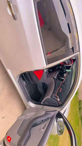 افانتي موديل 2009 بيها جاملغ سايق مبدل لون سلفر
بيها ملاحظات بسيطه سياره بلدعاميات والكشر بيها طخه بسيطه جاملغ خلف السائق ممصلحه 
سياره مابيها صبغ
تخم تاير 
كير محرك مكفولات 
رقم بغداد دولي جديد
تبريد شغال 
محرك١٦٠٠
سعر ١٠٠$ بيها مجال بسيط
بأسمنه تحويل ثاني يوم 
مكان سياره بغداد ناحيه الرشيد 
رقم الهاتف للتواصل 
***********
