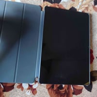 ورحمه الله وبركاته اخوان عندي أيباد نوعه Redml اشتريته 310 ألف مع الغل...