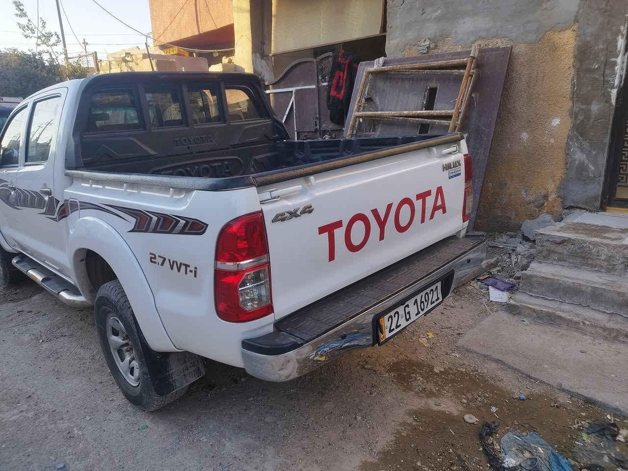 سلام عليكم بيكم هاي لوكس موديل 2014شكل جديد سياره كلش نضيفه كهرباء كله شغاله دوشمه  سياره جديده كير مكينه مسجل شاشه أكسل كفاله تبريد جديد تخم تاير باتري جديد سياره كامله على اخر حبايه رقم سياره أربيل مكان سياره بغداد شعب قرب جامع بيت مجيسر قرب مخبز بغداد حي اور رقم الهاتف *********** رجاء رجاء المو شراي لا يتصل ما ارد على التعليقات مكلف بالنشر
