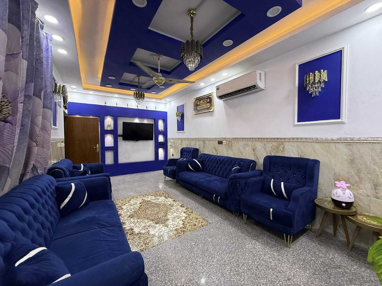 السلام عليكم بيت للبيع مساحة 98 بلسند واقع حال 119 واجهة 5:20المكان قرب مدرسة ابن سينا
للاستفسار ***********
