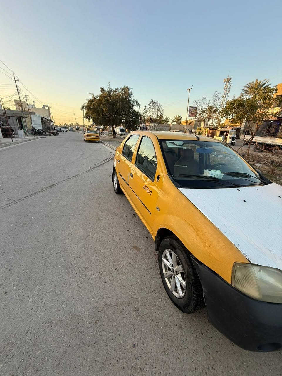 سلام عليكم شباب رينو مديل ١٠ كير ومحرك مكفول تخم تاير جديد صدر امامي خلفي جديد تحويل مباشر سعر ٢٥ وبيه مجال قليل رقم هاتف *********** مكاني بغداد جسر  اديالئ القديم
