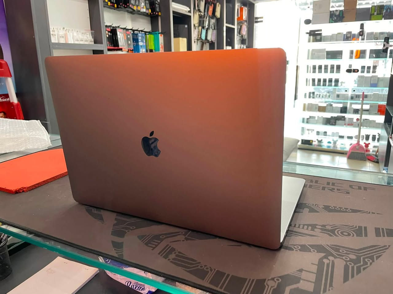 MacBook Pro 💻 16-inch 2019
Intel i7
16 GB
UHD Graphics 630 
512 GB

550$ 

iCloud bypass 

*********** 📱
