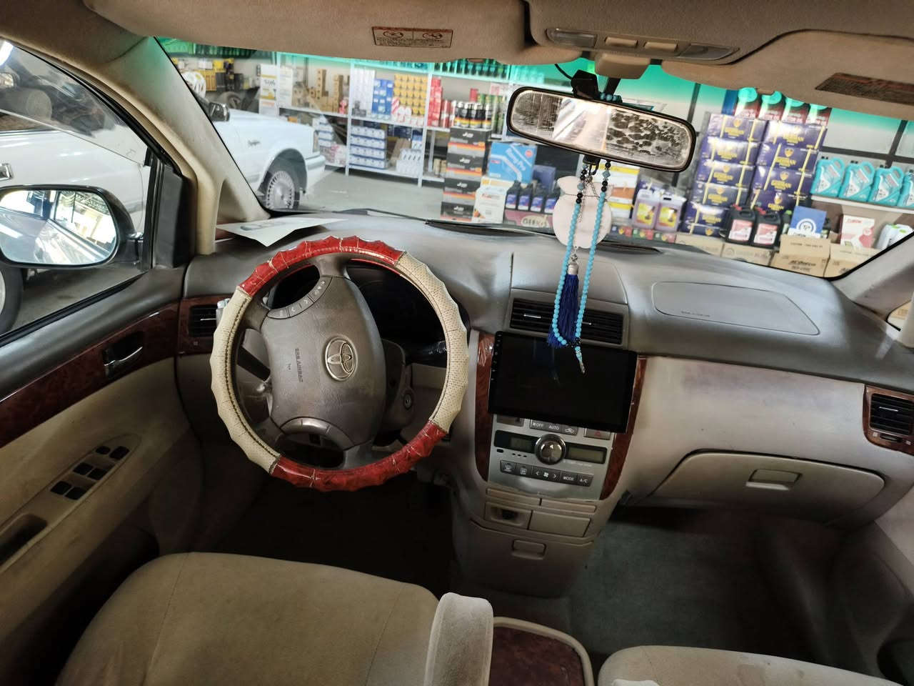 البصم للبيع اكرستال لون ابيض سيارة جاهزة من كير ومكينة حدادية سيارة فورويل أو محولة توويل سيارة جاهزة من كل شي     اتصال علا رقم *********** @مكان السيارة ذي قار
