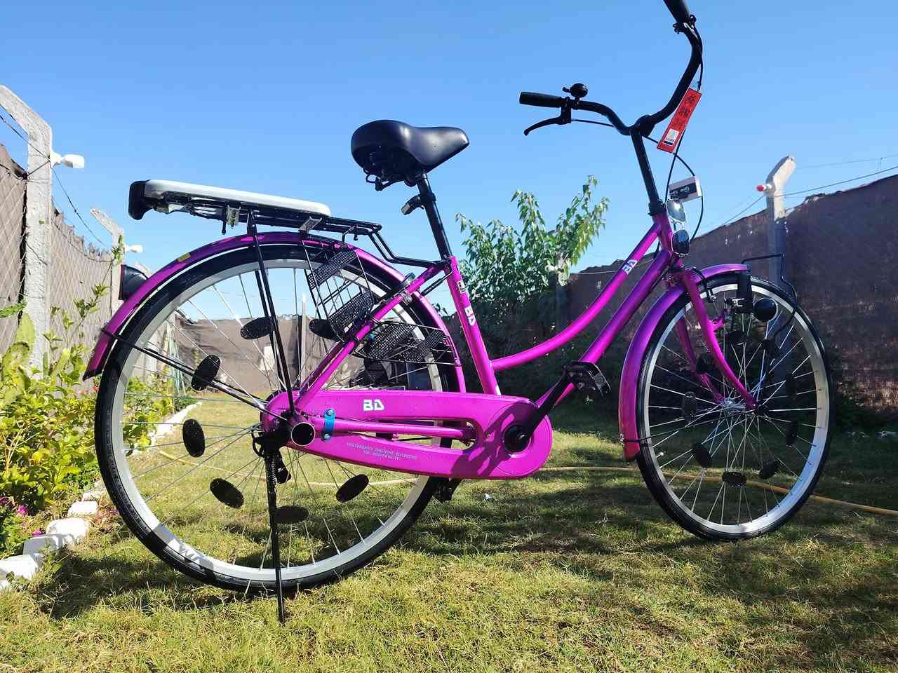 باسكل ياباني
شركه BD بيدي
باسكل صالي 5 ايام من أخذته
باسكل جديد زيرو
الباسكل مكفول من الضربه ول شخط 
مديل 2025 حجم 26
لون💜 وردي طوخ
مكاني نجف حي النداء شارع مجمع بيتي 
السعر 160 وبي مجال
للاستفسار ***********
