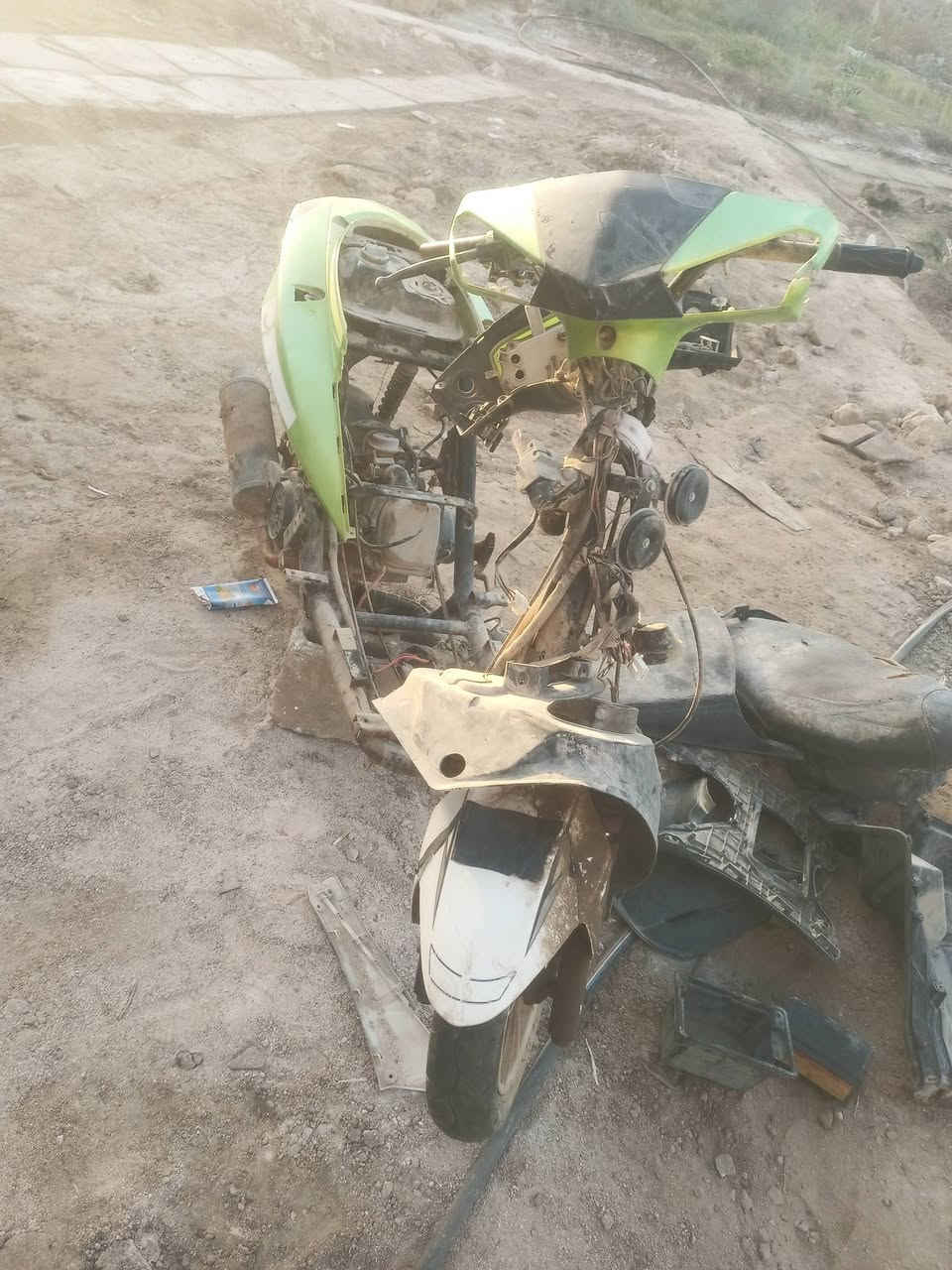 سلام عليكم دراجة تفصيخ لة بيع كلمن و سعرة مكينة عايزله. قبق اكسن و تشتغل راسني على صفحة و هاذة رقمي ***********
