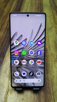 بكسل ٧ برو • ٥١٢ • شاشة وكالة