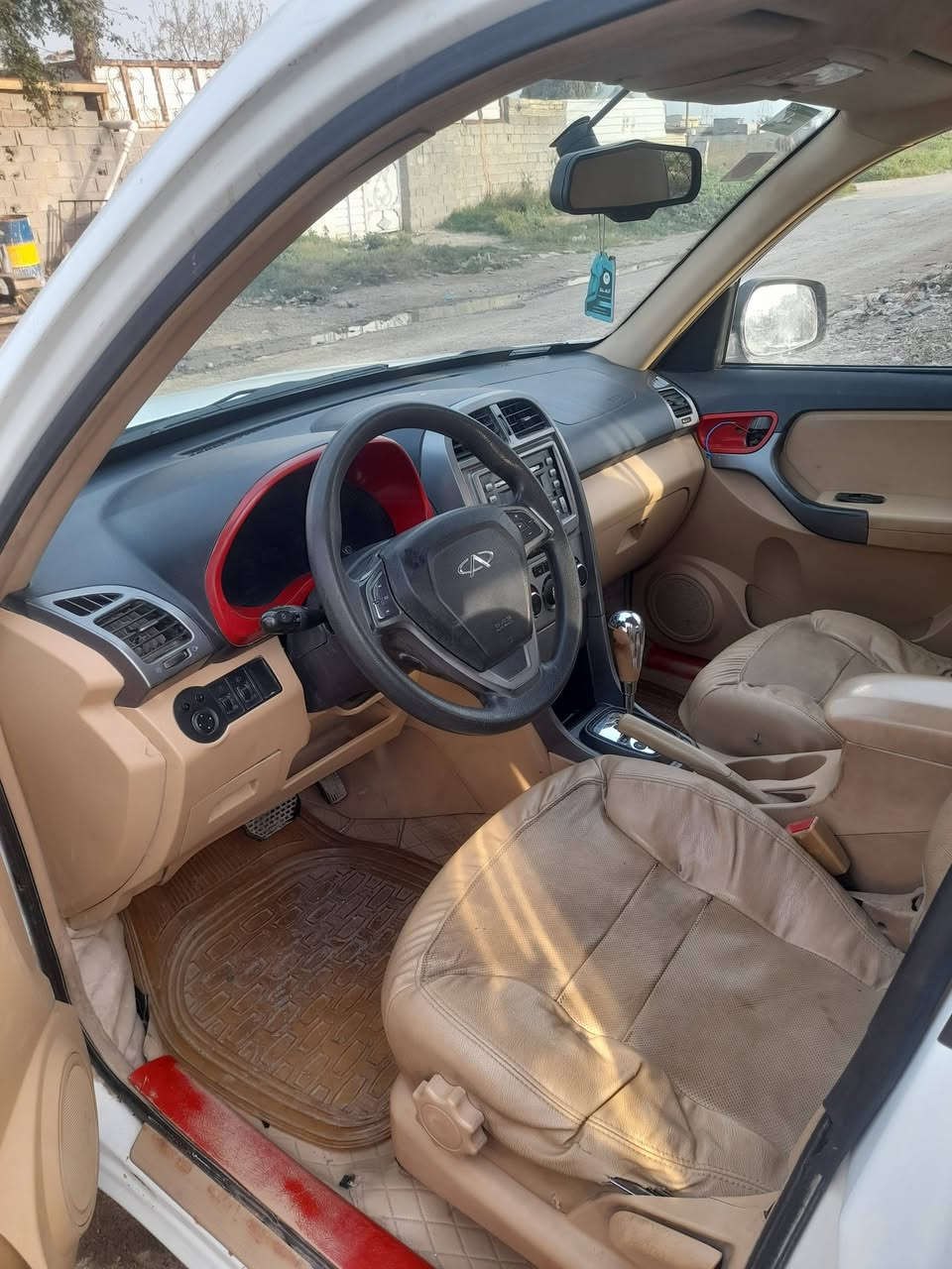 السلام عليكم تيكو 2013 بيه طخه بل جاملغ الخلفي جهت اليمنه موضح بل فديو رقم قادسيه بسمي مكان بغداد ***********)سعر 38 بيع او مرواس حسب القناعه
