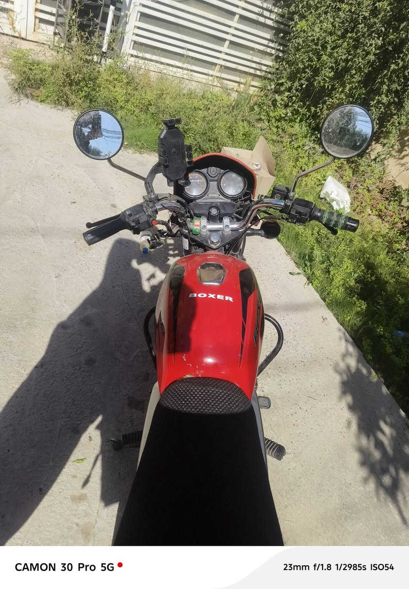 بوكسر للبيع موديل  23
دراجة بوكسر موديل 23رقم بغداد ماعليهة غرامات 

الدراجة نضيفة مجفتهة صار شهرين امانت الله دراجة نضيفة 

حلوة تخبل دراجة نقص بس اشارة ومراية مفطورة
دراجة سعرهة مليونين و300
***********
