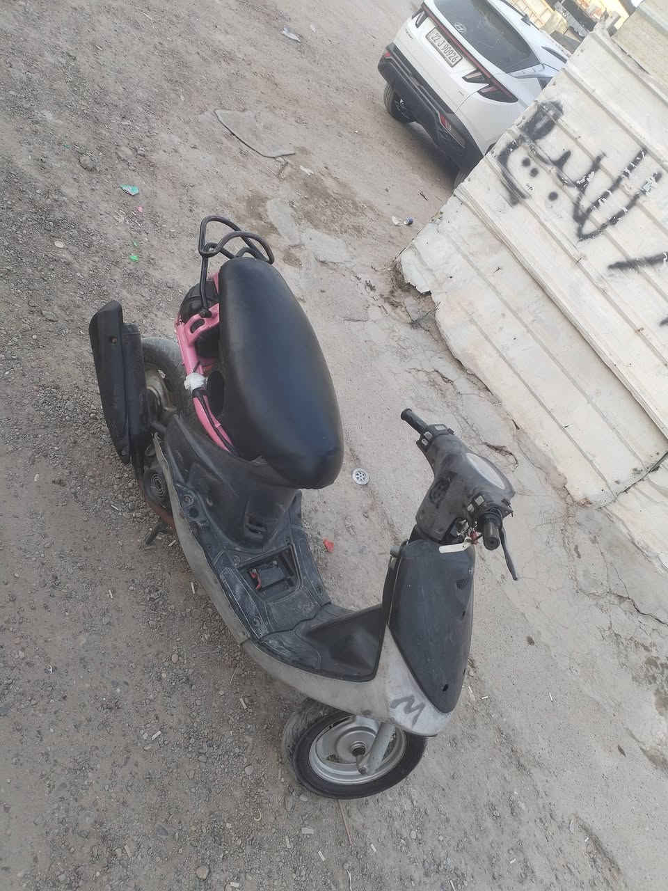 سلام عليكم شباب دراجه ماكس قجمه البيع بيه خيط تبغير كايمه بس الدراجه شغاله نكره سلف يرادلها اشويه ترتيب بيها اكلجات رياضي جداد دبل خلفي رياضي صالنصه رياضي أف ام كفراتها موجودات كماله بك لايت جاملخ خلفي باتري جديد السعر 175 ابيها مجال قليل حك الجيه رقمي ***********
