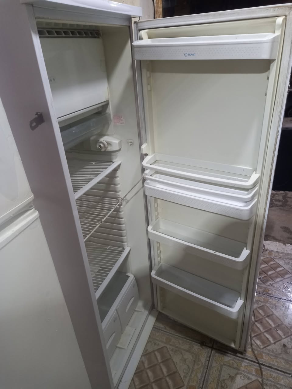 ثلاجه للبيع شرطه شغل اي عيب ما بيها سعر 120 وبيها مجال تعال خاص وتدلل ضمان اسبوع كامل


**إذا كنت صاحب هذا الإعلان وتريد حذفه لأي سبب، رجاءا أرسل رسالة إلى الدعم الفني**