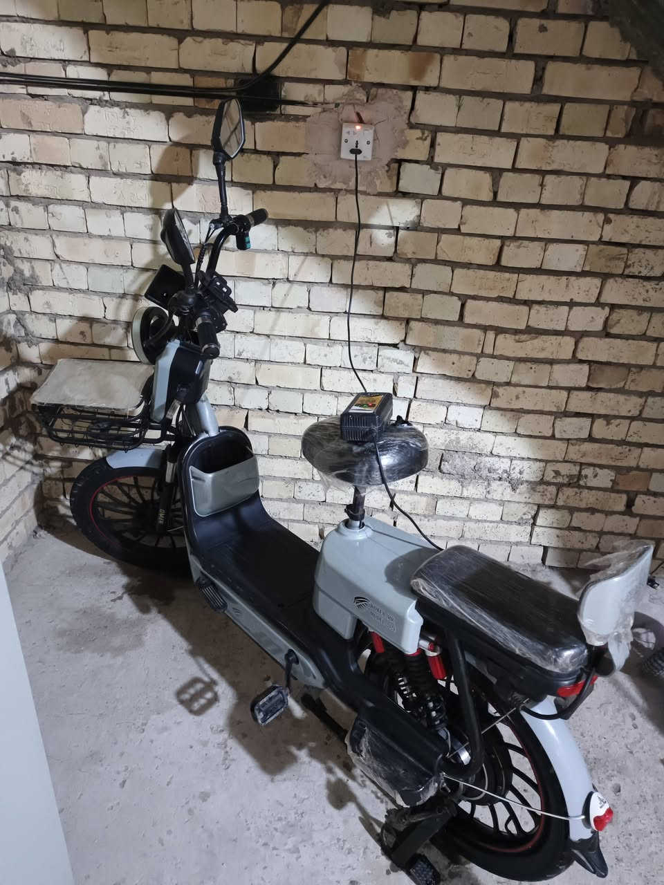 إخوان مكلف بالنشر دراجة شحن عوزها بطاريات وحالياً تشتغل بس سحبها ضعيف سعرها ٣٥٠ مكانها بغداد فلكة حي النصر واتساب موجود هاي صورتها


**إذا كنت صاحب هذا الإعلان وتريد حذفه لأي سبب، رجاءا أرسل رسالة إلى الدعم الفني**