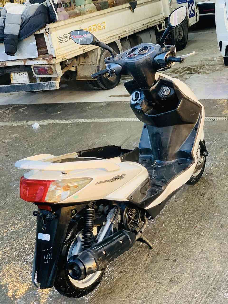 سكنس فحل ياباني ماشيه 25دراجه اب حالت اوكاله مكينه كفاله عامه كفر شوفت عينك تجي وتشلع عيوني الشراي يتصل***********
