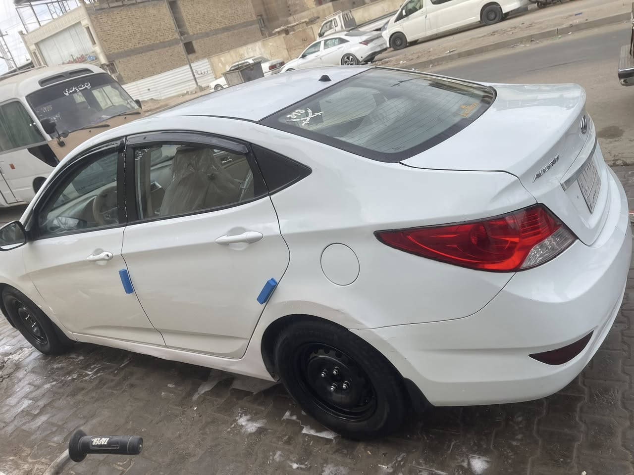 اكسنت ١٤ خليجي راعيه وتحويله بلبصره سنويه ل٢٨ مكينه ١٦٠٠ دوش مكفوله من الضربه بيه رشات صبغ كير مكينه حداديه كهربائيات خير من الله السياره جاهزه السعر ٨٣ بصره مطيحه ***********
