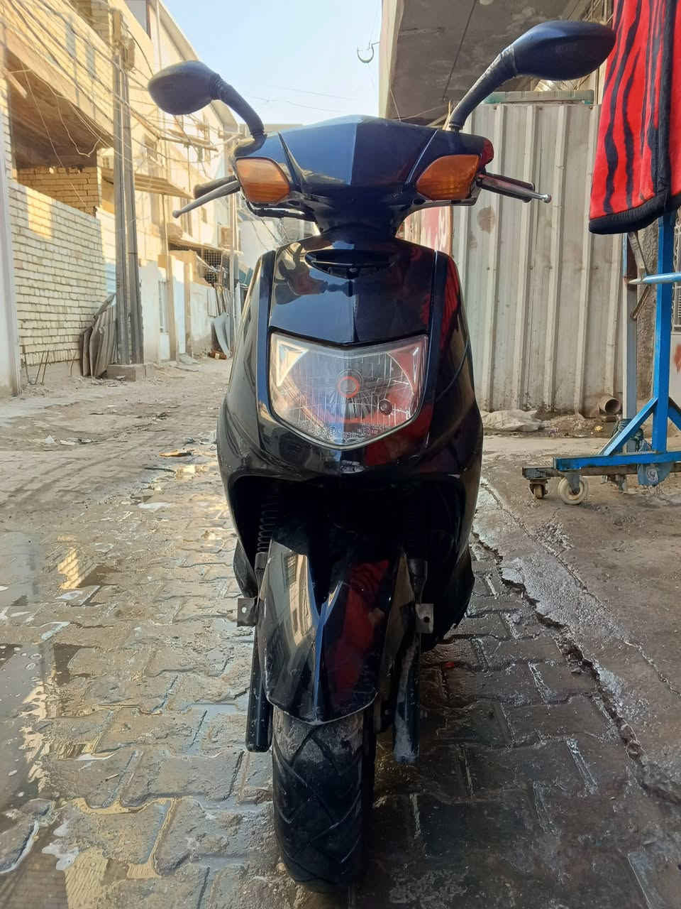 سلام عليكم سكنس نثيه كابريتر دراجه خير من الله و دراجه ناعمه كلش حلوه بلاديه دراجه ما متعوبه بس الكلجات تعبانه 
للاستفسار الرقم *********** واتساب متواجد أو اتصال
