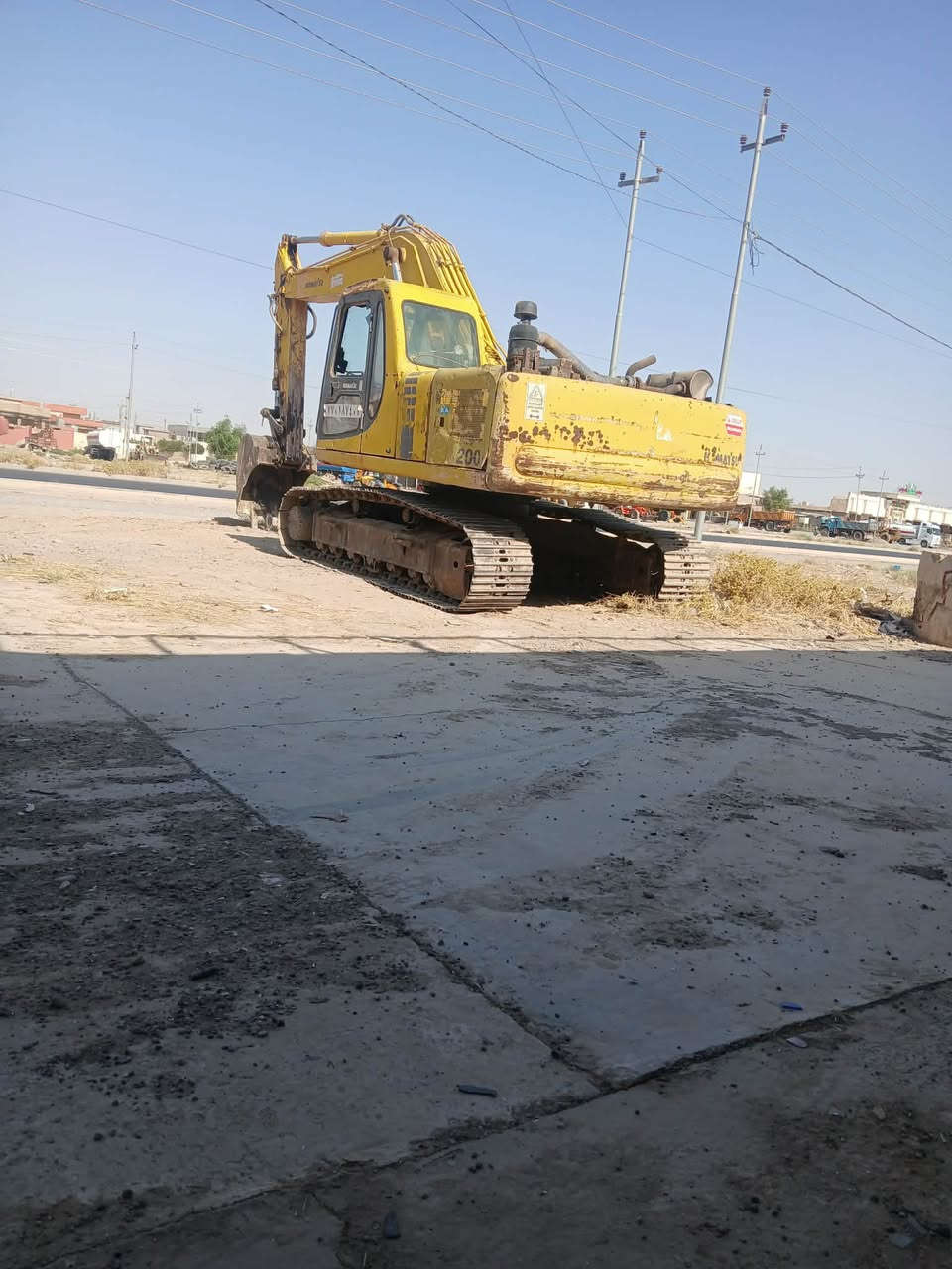 حفاره كماسكو بطه 
موديل ٩٨
محرك ازوزه
لاتبخير ولا تنقيص بل شرط 
مضخه مكفوله كفاله عامه 
مئسسا نغار  وأنغار وكيلا متر 
شوفت عينك الحفاره مكفوله بل شرط 
 صلاح دين بيجي *********** 
***********
