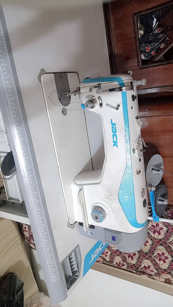 السلام عليكم
مكينه رجالي مامستخدمه درجه اولى
450


**إذا كنت صاحب هذا الإعلان وتريد حذفه لأي سبب، رجاءا أرسل رسالة إلى الدعم الفني**