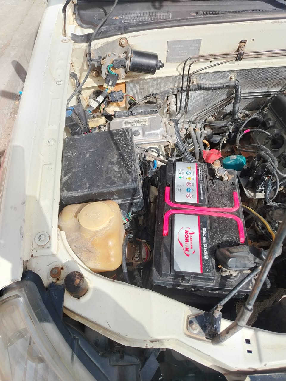 بيكم فتون. موديل ٢٠١٣.  رقم بغداد انكليزي   كفاله كير مكينه.  كفاله من ضربه وصبغ   السعر ٤٥ ورقه بيها مجال. ***********. مكان بغداد
