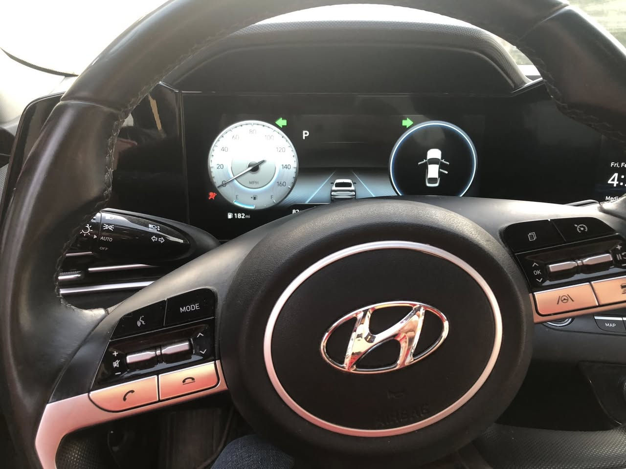 ‎السلام عليكم  شراي يتصل
31.  2023‎ هونداي النترا امريكي  ماشية

‎السيارة بأسمي اني المستورد ورقم بغداد ثاني يوم وبيه م

‎مواصفات

‎🛑محرك 2000 Doch دوش

‎🛑 بصمه تشغيل وجنطه بصمة

‎🛑تشغيل عن بعد ⚡️

‎🛑صندوق ذكي يفتح عند الاقتراب 🚶🏻‍♂️

‎🛑كامره دوراه 

‎🛑شاشة لمس متصله مع عداد دجتال 

‎تدعم نظام Android Auto +Car play 

‎🛑رادارات 360 درجه

‎ 🛑رادار جانبي النقطه العمياء ⚠️

‎🛑رادار خلفي ‼️

‎🛑رادار امامي ❗️

‎🛑تحديد مسار+ سياقة آليه

‎🛑توقف ذاتي 🚳 عند الاقتراب من سياره 

‎‏🛑‎فول تحكم ستيرن

‎🛑 هاند بريك كهربائي ⚡️ 

‎🛑كشنات تدفئه ♨️

‎🛑كروز مثبت سرعه 

‎🛑‏ تبريد شاشه بيانو منفصل 

‎🛑ثلاث وضعيات قيادة 

‎🛑‏Smart‏-Sport-Normal

‎🛑اوتو هولد 

‎🛑منافذ Usp /Aux /12v

‎‏‎🛑نظام ABS/مانع انزلاق

‎🛑شاشه ظبط بل دشبول

‎‏‎🛑 حساس اطارات

‎‏🛑‎ویل کب كروم 17

بغداد الحسينية ‎ مكاني
سعر 150$
***********
