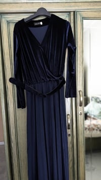 عباية ون سايز • فستان مخمل ٤٤ • فستان شاموا ٤٠/٤٢