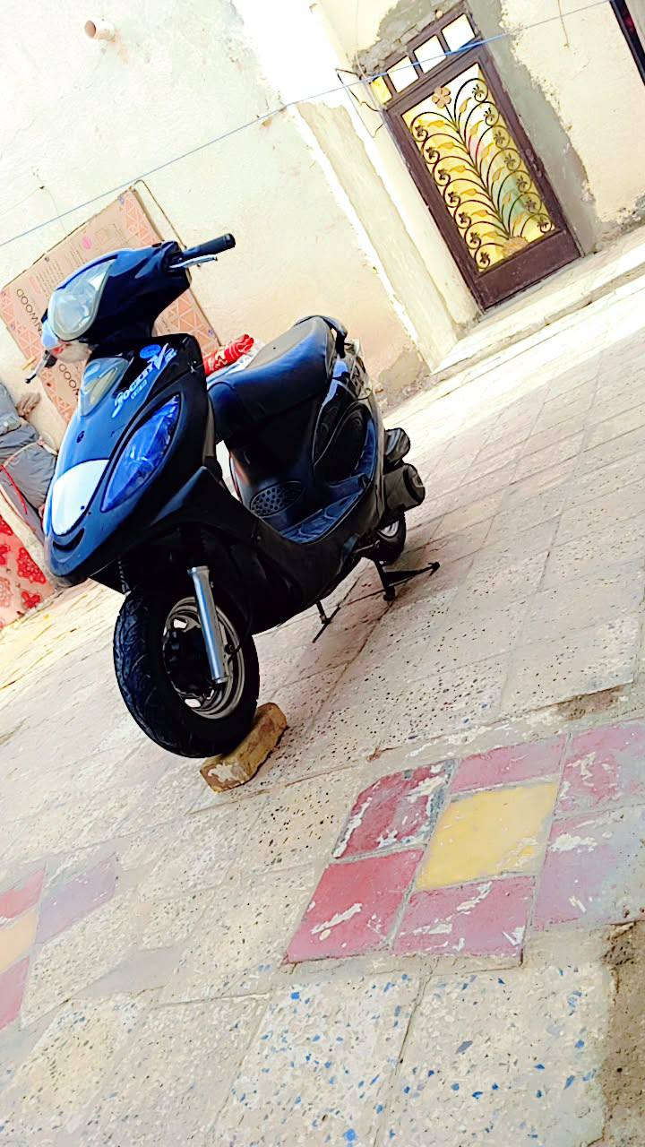 السلام عليكم
دراجه كامكو للبيع دراجه حلوة وجاهز محرك مفتوح بوشه وبستم بس خير من الله كهربيات كله شغاله تخم تاير جديد 
العنوان ذي قار الرفاعي السعر 450 وبيها مجال بسيط 🤏
اتصل على الرقم ***********  وتحياتي للجميع💁
