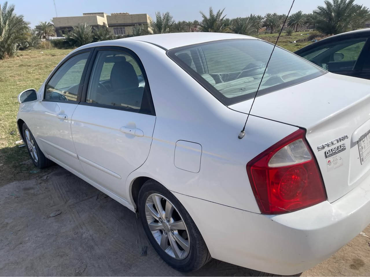 اسبكترا 2006 السياره مكفوله كير ومحرك محركه 2000 وكشره كلش نضيف السعر ٩٠ وبيه مجال الشراي يخابر *********** كربلاء, العراق
