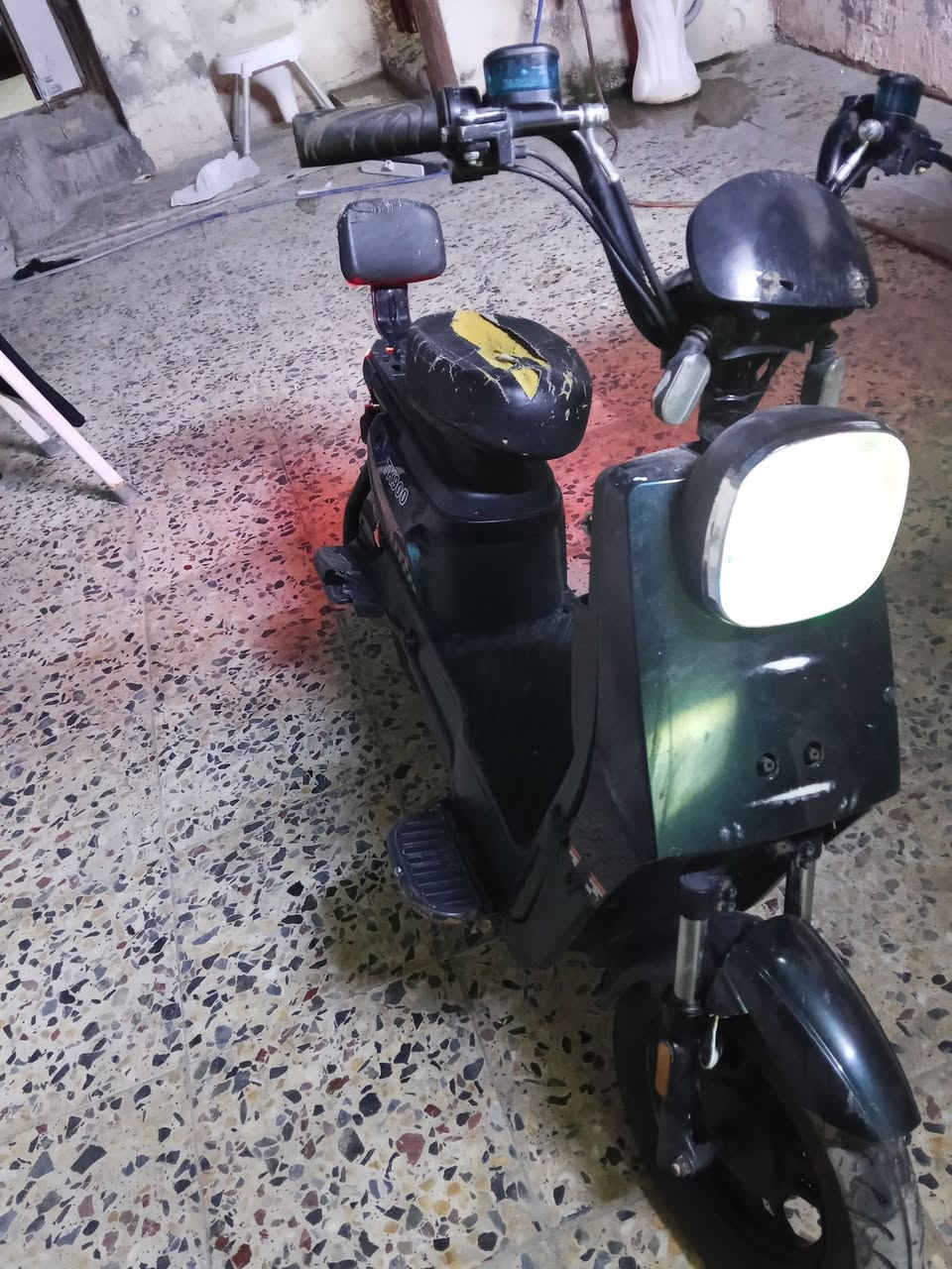 الاستفسار ***********/نقص بطاريه وحدة فقط السعر قفل قفل قفل 150
