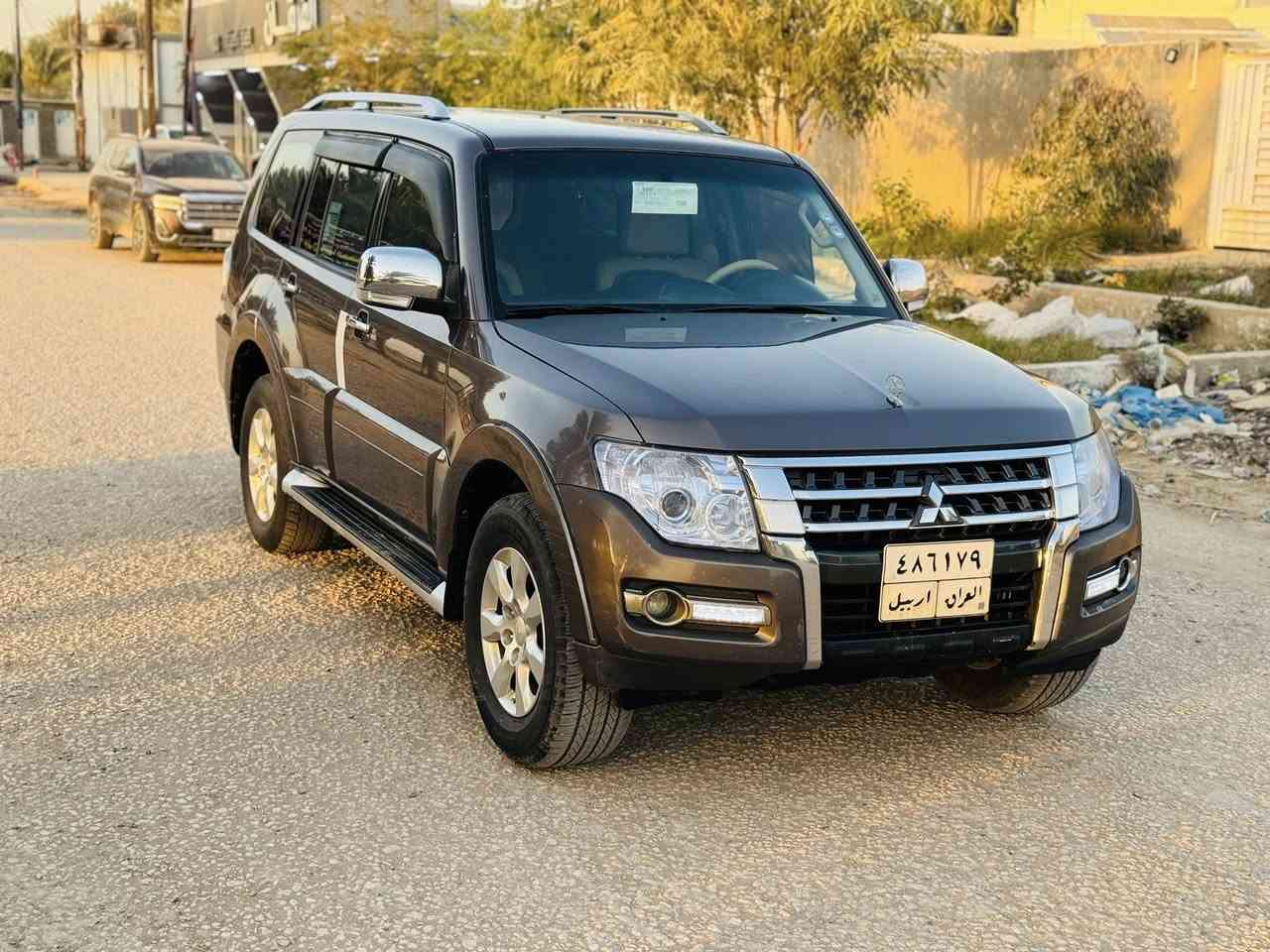 السلام عليكم 
للبيع باجيرو 2016 وارد خليجي رقم اربيل تحويل مباشر .
مكفوله كفاله عامه عدا شبر جراد خشم الجاملغ الامامي بدون فتح بدون اي ضرر .
السياره فول مواصفات عدا الفتحه.
انظمه فور ويل & جلد & شاشه وكاميرا& 7 راكب& 3 قطع تبريد ....الخ 
السعر /169$ بيه مجال كلش بسيط 
***********
مكان /بابل
