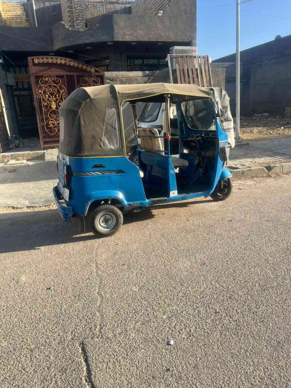 السلام عليكم تكتك 20رقم انكليزي بأسمي
تكتك نضيفه خير من الله مابيها اي نقص مكينتها ناعمه بيها ضربه ومعمره يم قبق البانزين 
السعر 5و600 وبيها مجال بسيط 
عنواني المحموديه 
***********
***********
