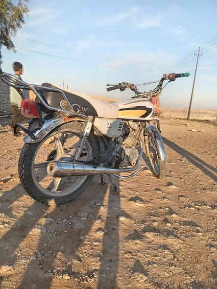 ماطور للبيع سيفان شرط شغال بس يعوزو دشبول السعر 150وبي مجال التواصل على هاذا الرقم ***********
