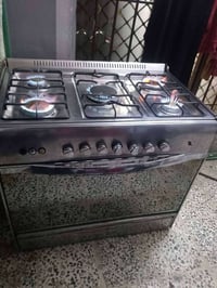 طباخ • ٥ عيون • نضيف