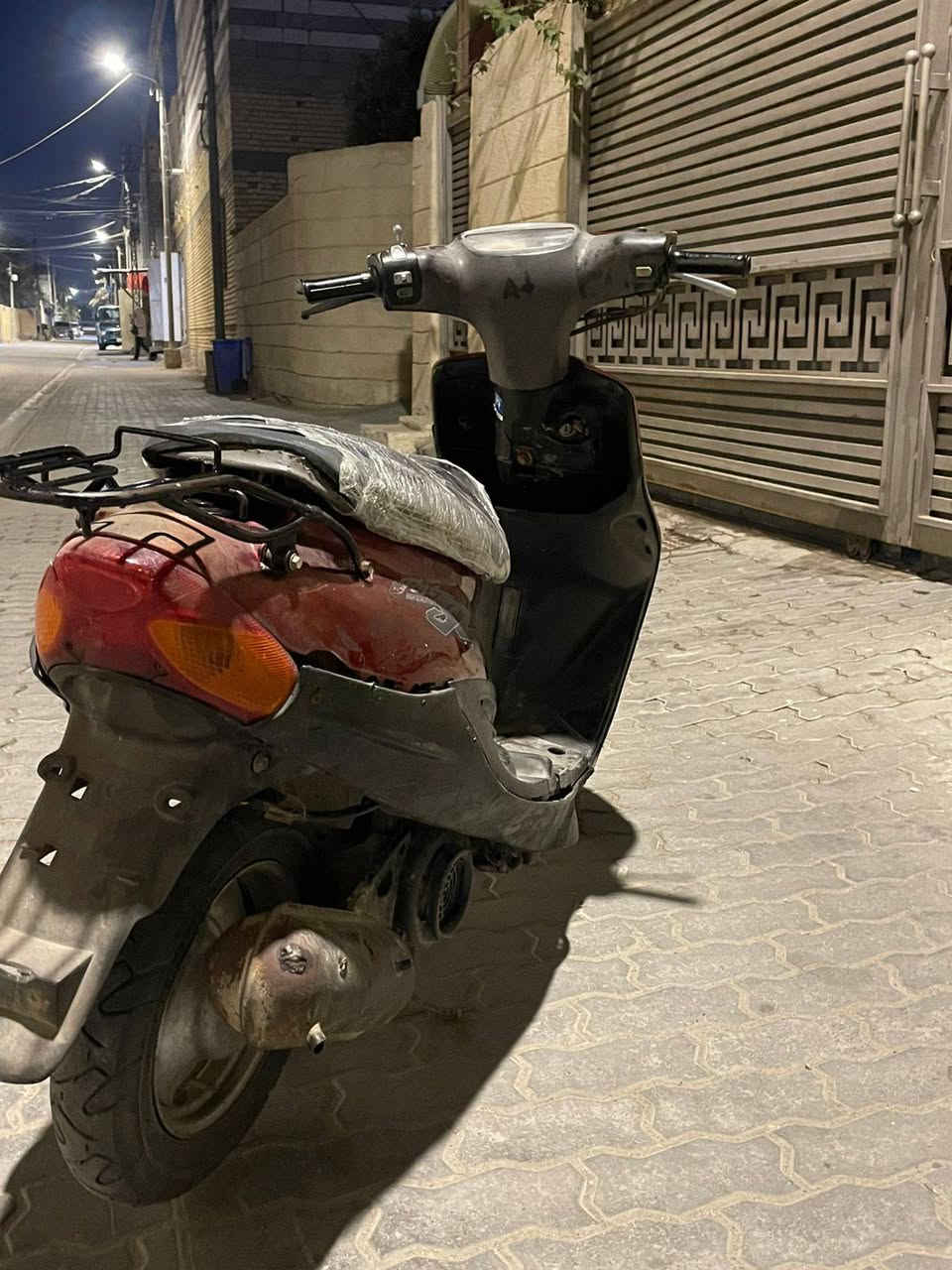 سلام عليكم دراجه للبيع تسعه زروف ياماها دراجه نضيفه وحلوه يشتغل بك لايت وأشاير بس  سلف عطلان الـسعر 250 الـمكان الـبصره القبله حي الجامعه للاستفسار ***********
